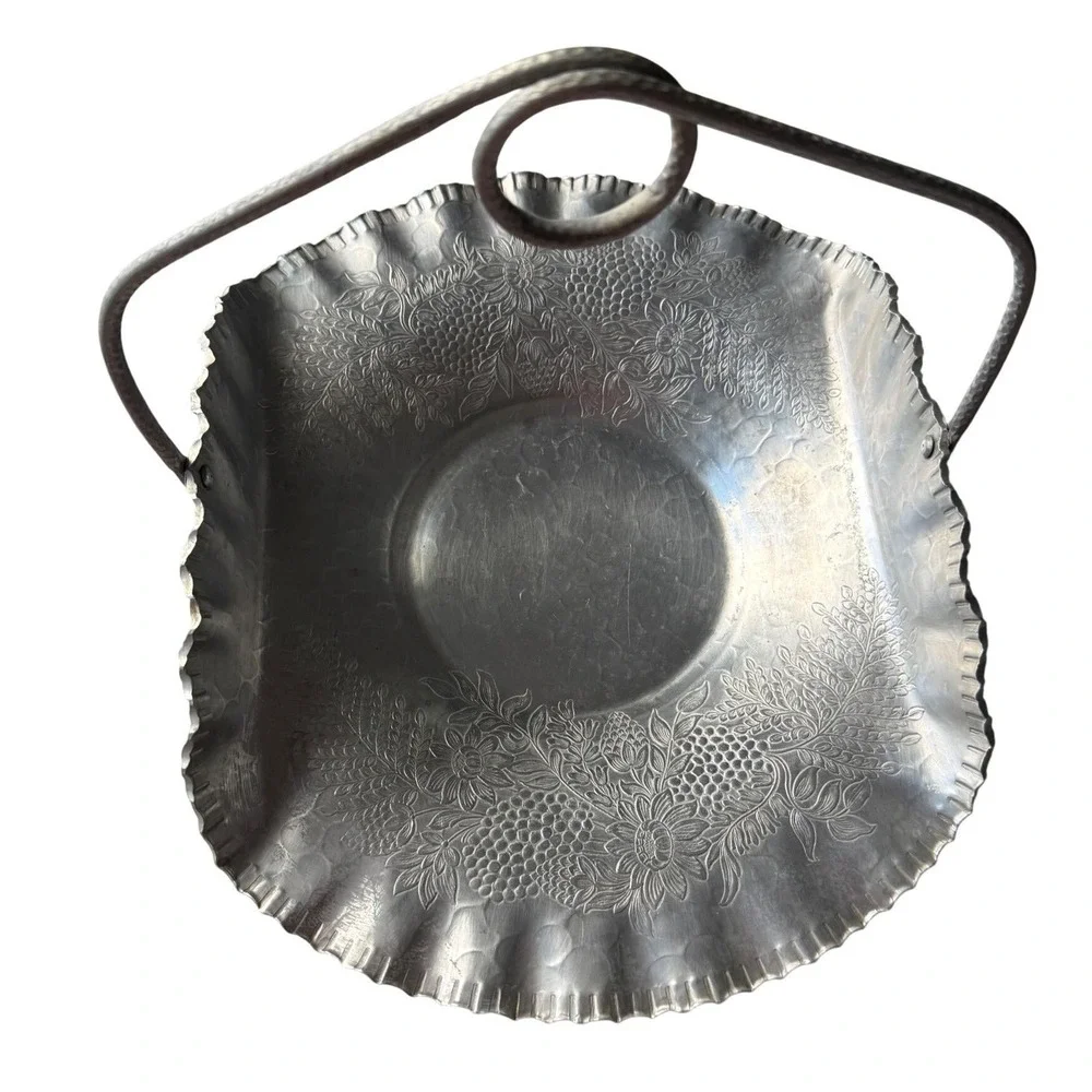 Hammered Aluminum Basket‎ Floral Embossed Loop Handle Designed Aluminum 1940s